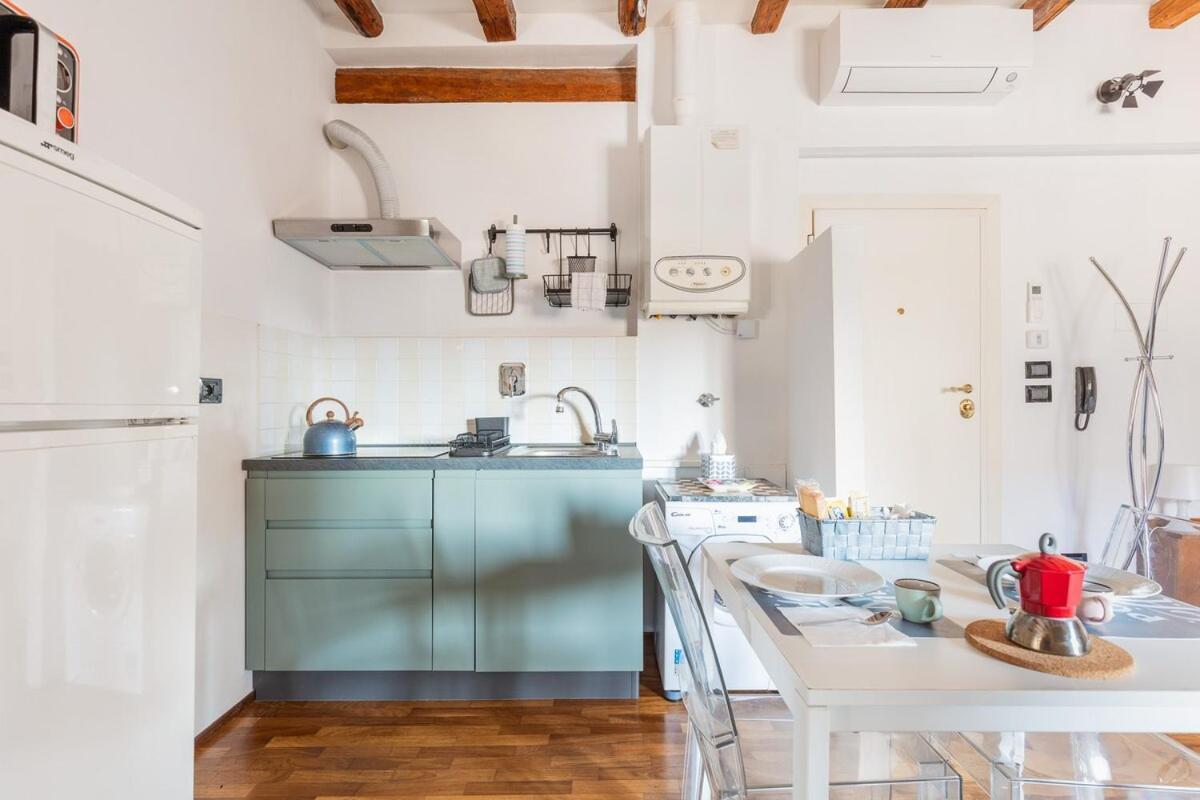 Monolocale Sui Tetti Di Bologna - Via Indipendenza Apartment Exterior photo