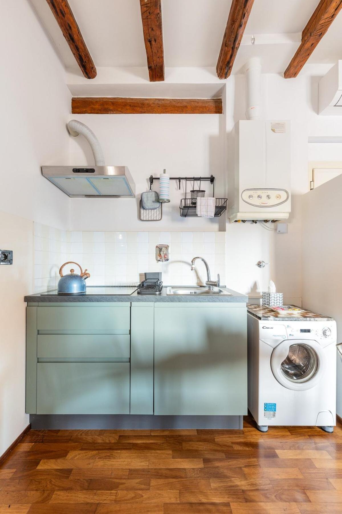 Monolocale Sui Tetti Di Bologna - Via Indipendenza Apartment Exterior photo